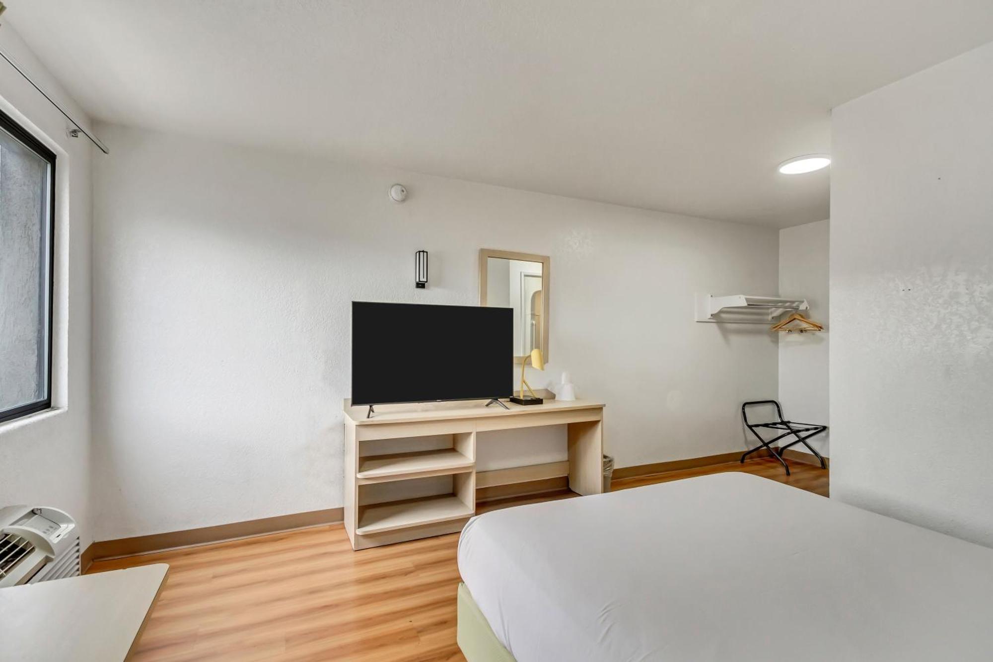 Motel 6 Ogden, Ut- Downtown Zewnętrze zdjęcie